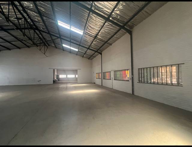 909M² WAREHOUSE TO LET IN KYA SANDS
